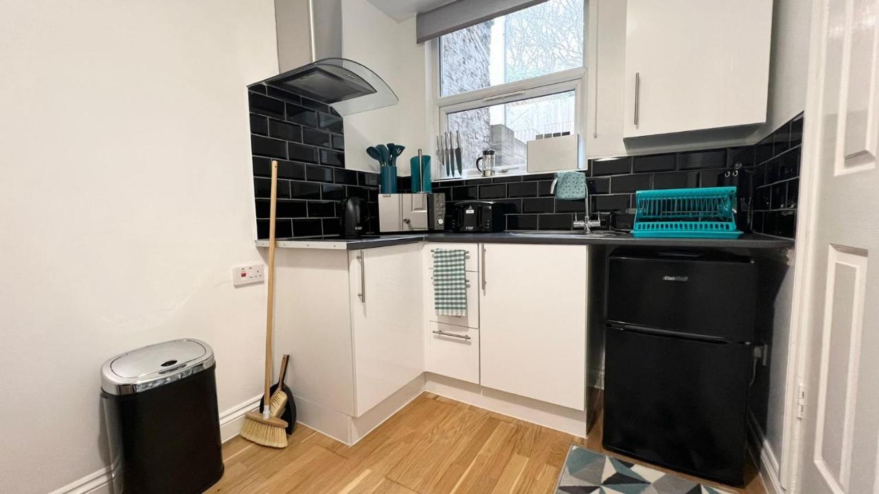 Cosy Private Studio In London Apartment พลัมสเตด ภายนอก รูปภาพ